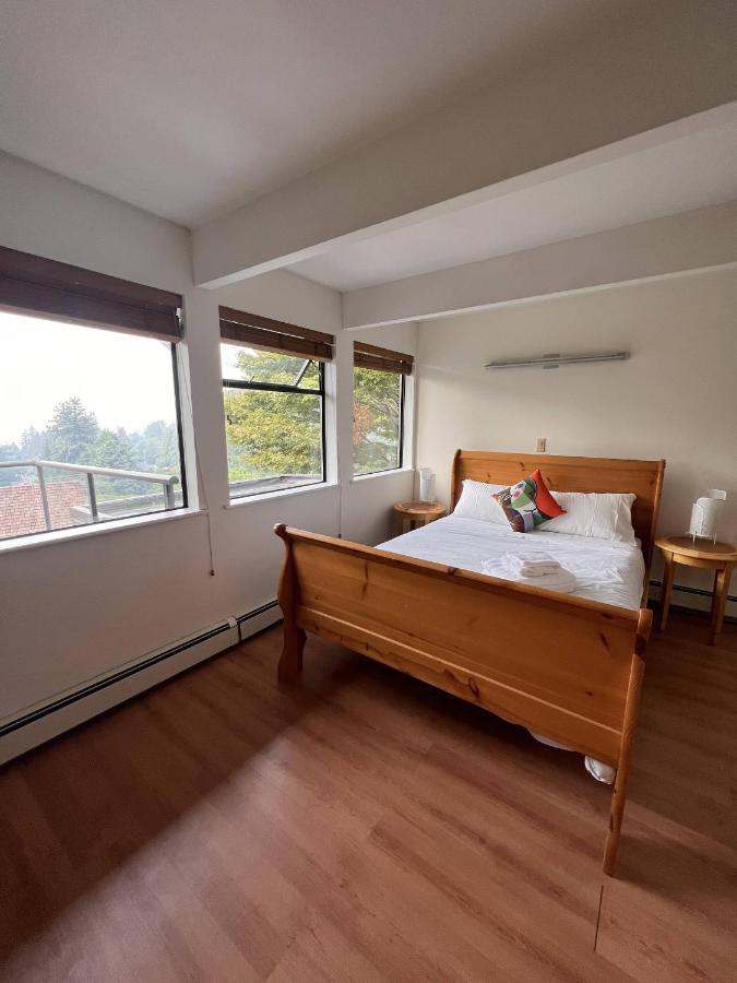 Seymour Private Bedroom, Ensuite Bathroom With Shared Pool, Hot Tub With Views North Vancouver Exterior foto