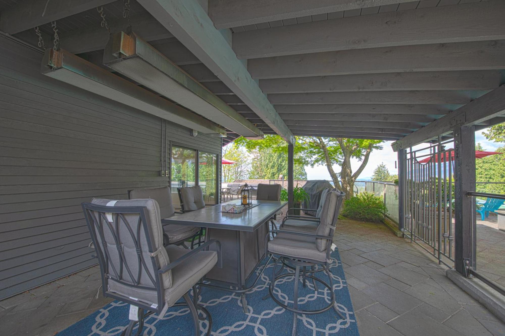 Seymour Private Bedroom, Ensuite Bathroom With Shared Pool, Hot Tub With Views North Vancouver Exterior foto